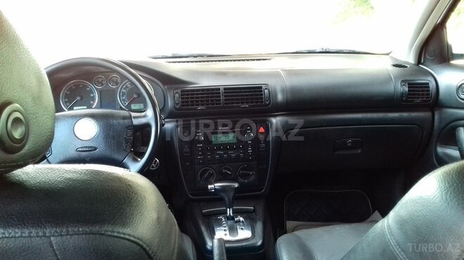 Volkswagen Passat 2003, 185,000 km - 1.8 l - Bakı