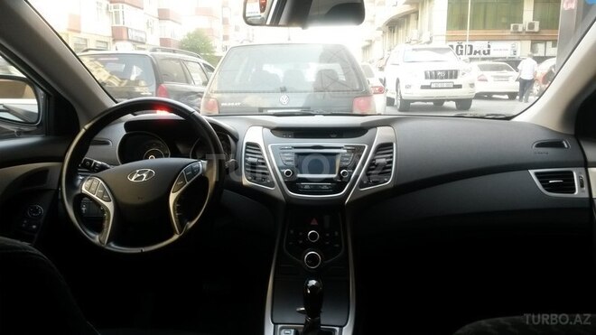 Hyundai Elantra 2015, 38,500 km - 1.8 l - Bakı