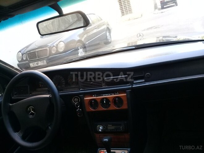 Mercedes 190 1991, 268,542 km - 2.0 l - Xırdalan