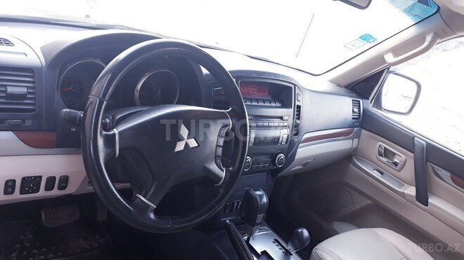 Mitsubishi Pajero 2007, 177,000 km - 3.0 l - Bakı