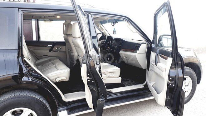 Mitsubishi Pajero 2007, 177,000 km - 3.0 l - Bakı