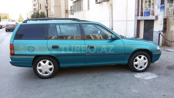 Opel Astra 1995, 23,123 km - 2.0 l - Bakı