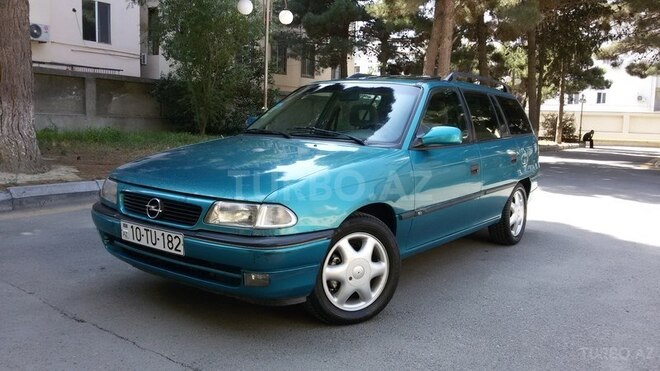 Opel Astra 1995, 23,123 km - 2.0 l - Bakı