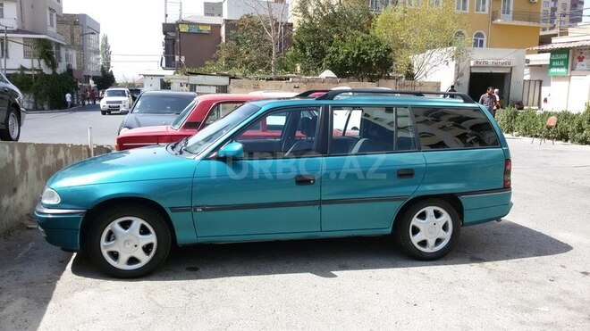 Opel Astra 1995, 23,123 km - 2.0 l - Bakı