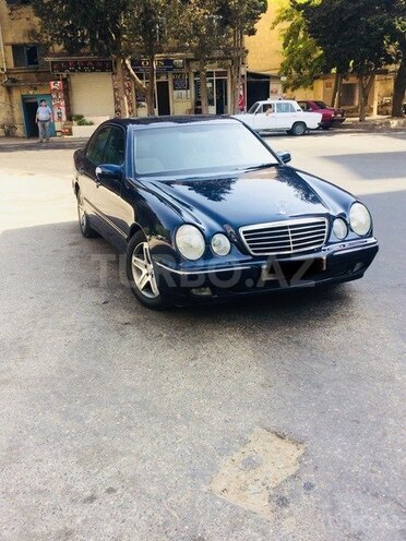 Mercedes E 270 2000, 355,765 km - 2.7 л - Bakı