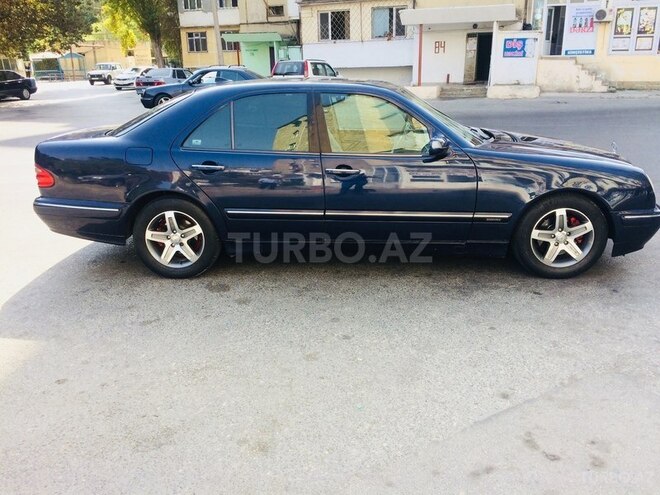 Mercedes E 270 1999, 355,434 km - 2.7 l - Bakı