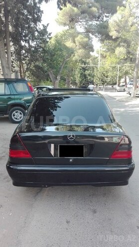 Mercedes C 230 1999, 220,000 km - 2.3 l - Sumqayıt
