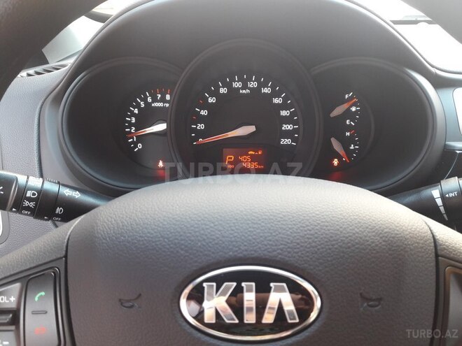 Kia Rio 2015, 4,335 km - 1.4 l - Sumqayıt