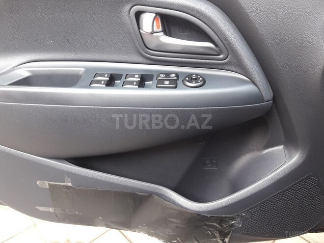 Kia Rio 2015, 4,335 km - 1.4 l - Sumqayıt