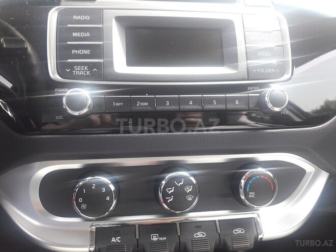 Kia Rio 2015, 4,335 km - 1.4 l - Sumqayıt