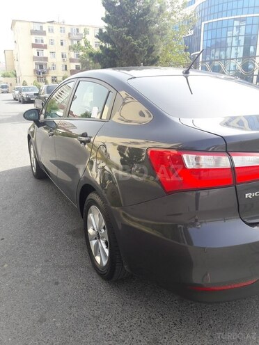 Kia Rio 2015, 4,335 km - 1.4 l - Sumqayıt