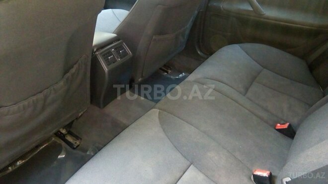 Mercedes E 270 2001, 245,189 km - 2.7 л - Bakı