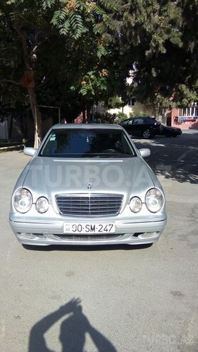 Mercedes E 270 2001, 245,189 km - 2.7 л - Bakı