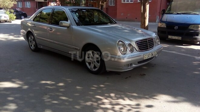 Mercedes E 270 2001, 245,189 km - 2.7 л - Bakı