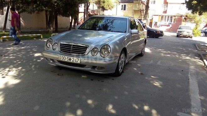 Mercedes E 270 2001, 245,189 km - 2.7 л - Bakı
