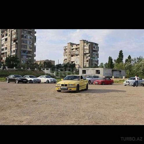 BMW 318 1994, 200,000 km - 1.9 л - Bakı