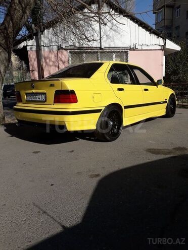 BMW 318 1994, 200,000 km - 1.9 л - Bakı