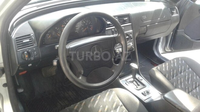 Mercedes C 180 2000, 322,125 km - 1.8 l - Bakı