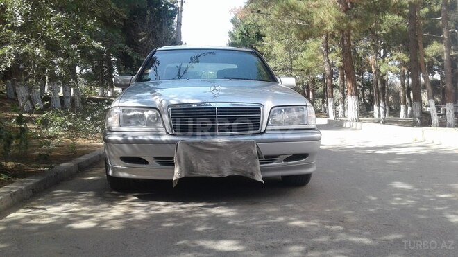Mercedes C 180 2000, 322,125 km - 1.8 l - Bakı