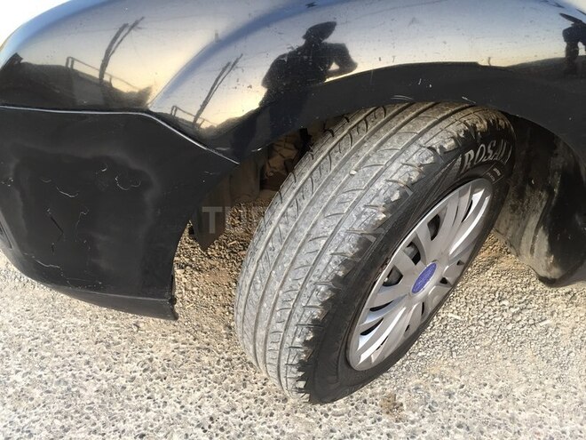 Ford Focus 2005, 232,000 km - 1.6 l - Bakı