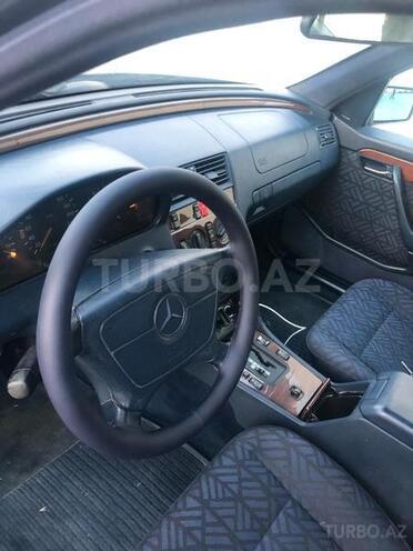 Mercedes C 180 1995, 215,000 km - 1.8 l - Bakı