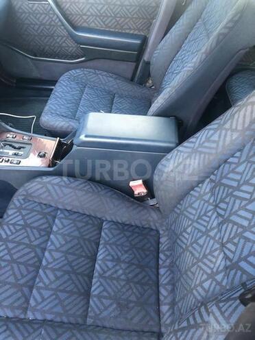 Mercedes C 180 1995, 215,000 km - 1.8 l - Bakı