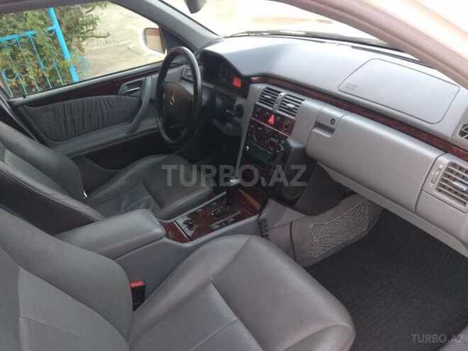 Mercedes E 280 2000, 169,331 km - 0.3 l - Masallı