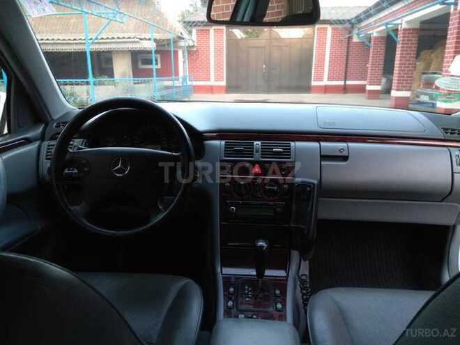 Mercedes E 280 2000, 169,331 km - 0.3 l - Masallı