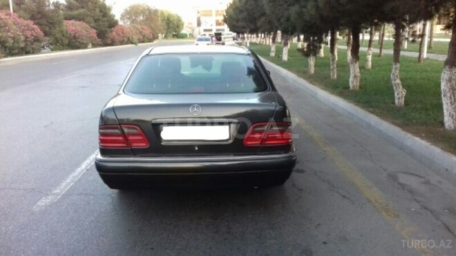 Mercedes E 230 1996, 555,000 km - 2.3 l - Xırdalan