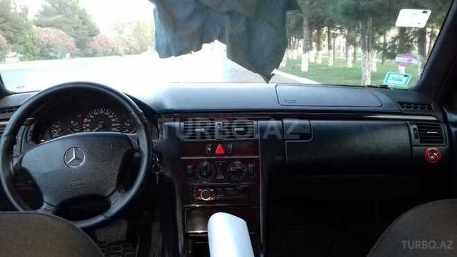 Mercedes E 230 1996, 541,523 km - 2.3 l - Bakı
