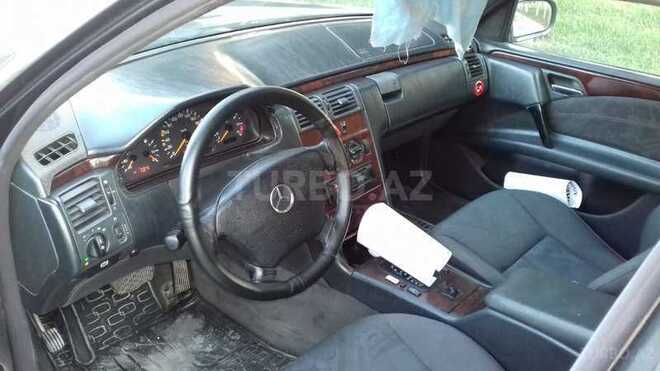 Mercedes E 230 1996, 541,523 km - 2.3 l - Bakı