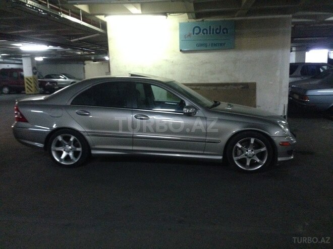 Mercedes C 230 2006, 220,000 km - 2.5 l - Bakı