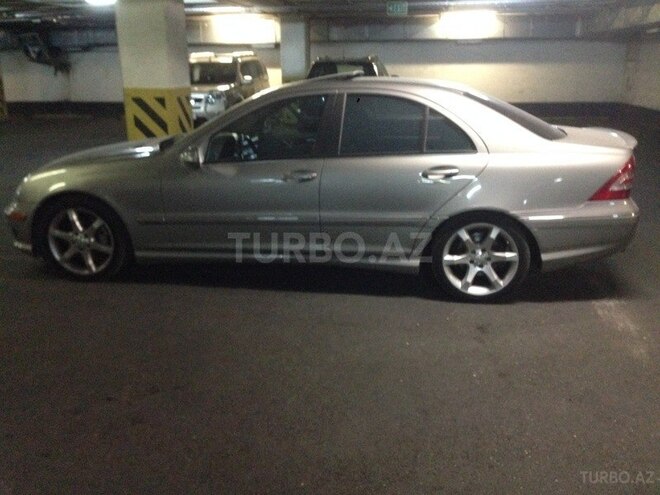 Mercedes C 230 2006, 220,000 km - 2.5 l - Bakı
