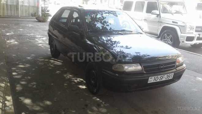 Opel Astra 1993, 173,000 km - 1.6 l - Bakı