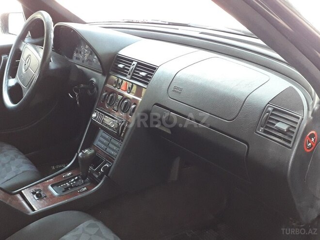 Mercedes C 200 1998, 235,000 km - 2.0 l - Sumqayıt
