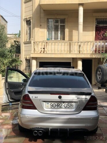 Mercedes C 32 AMG 2004, 271,000 km - 3.2 l - Bakı