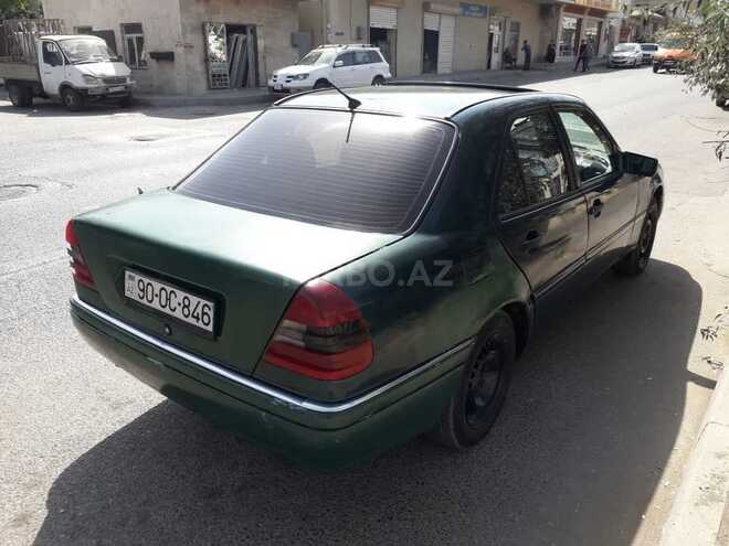 Mercedes C 220 1995, 258,000 km - 2.2 l - Bakı