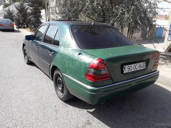 Mercedes C 220 1995, 258,000 km - 2.2 l - Bakı