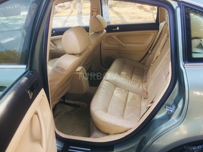 Volkswagen Passat 2002, 235,000 km - 1.8 l - Sumqayıt