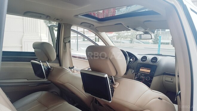 Mercedes GL 550 2010, 98,000 km - 5.5 l - Bakı