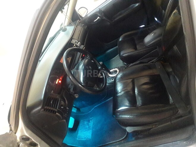 Opel Vectra 1999, 305,000 km - 2.0 l - Bakı