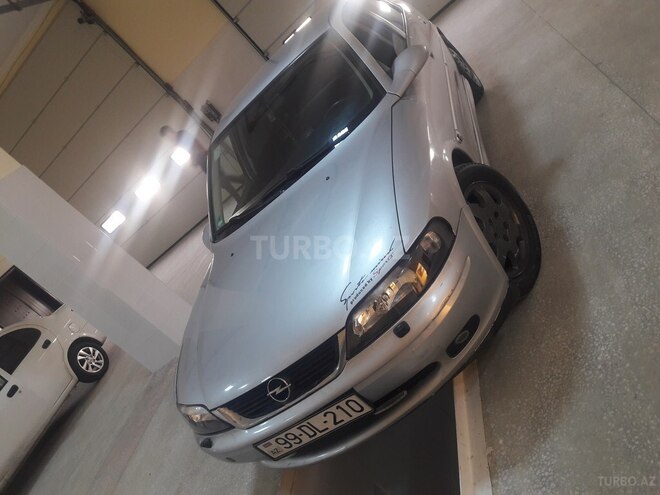 Opel Vectra 1999, 305,000 km - 2.0 l - Bakı