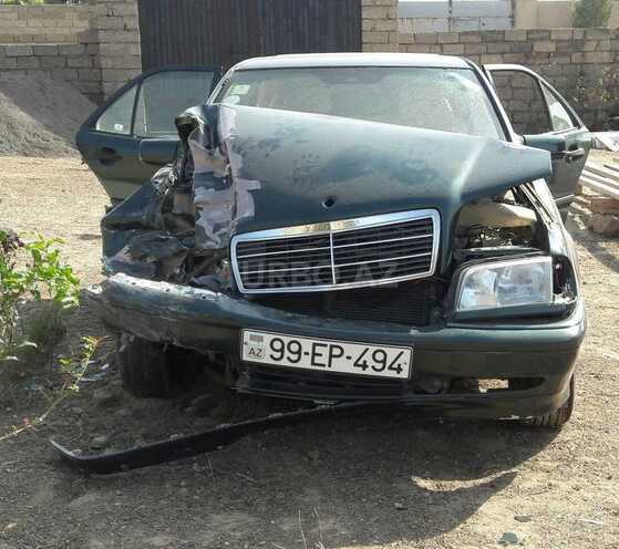 Mercedes C 180 1998, 230,000 km - 1.8 l - Bakı