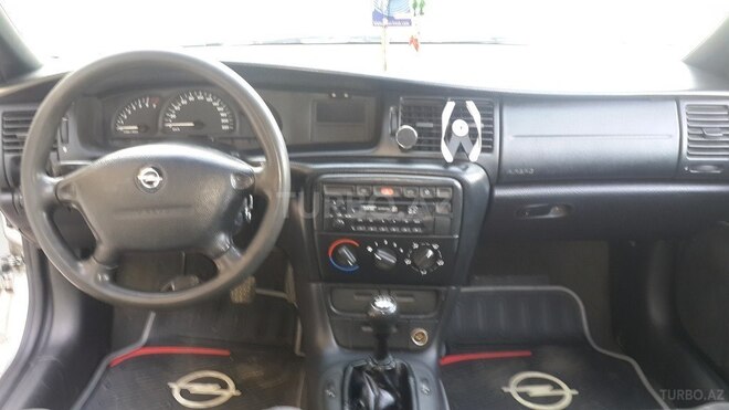 Opel Vectra 1998, 258,000 km - 1.8 l - Sumqayıt