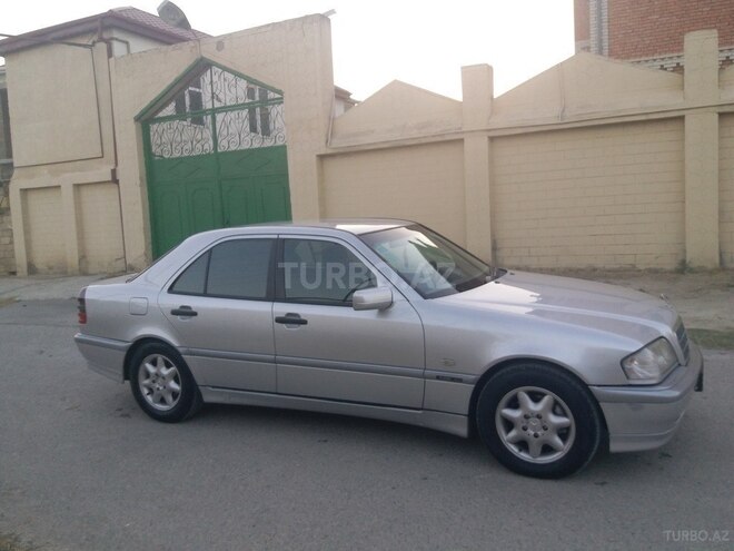 Mercedes C 220 2000, 392,440 km - 2.2 l - Sumqayıt