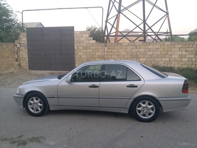 Mercedes C 220 2000, 392,440 km - 2.2 l - Sumqayıt
