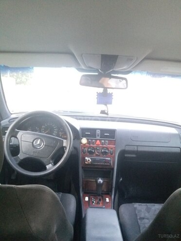 Mercedes C 220 2000, 392,440 km - 2.2 l - Sumqayıt