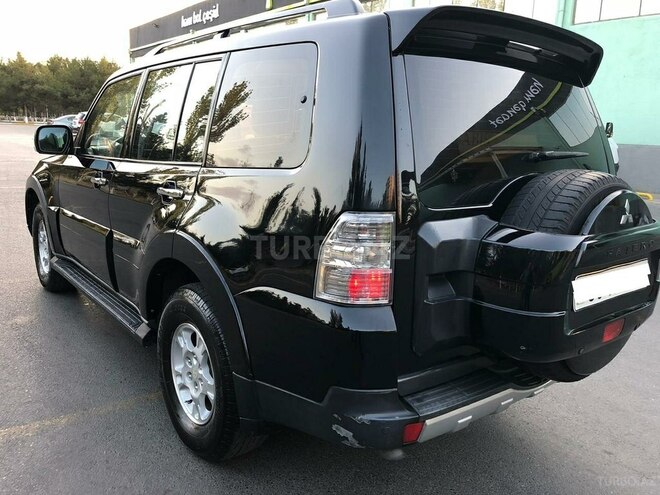 Mitsubishi Pajero 2008, 198,000 km - 3.0 l - Bakı