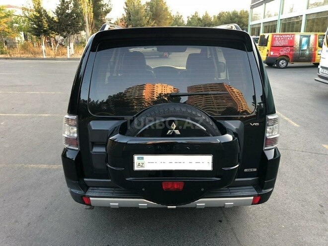 Mitsubishi Pajero 2008, 198,000 km - 3.0 l - Bakı
