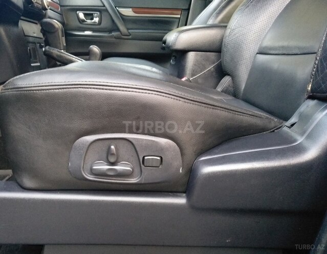 Mitsubishi Pajero 2008, 198,000 km - 3.0 l - Bakı